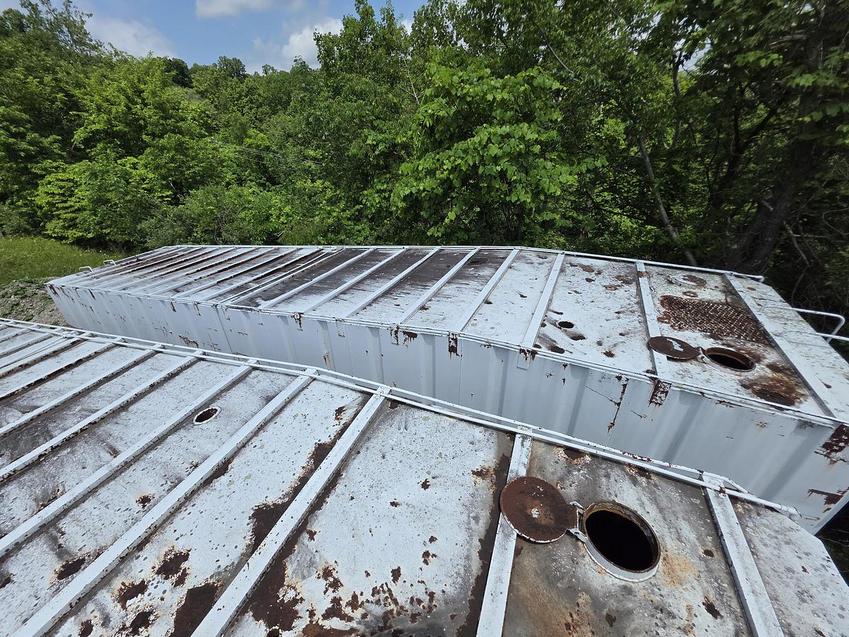 Used Valmont Frac Tanks