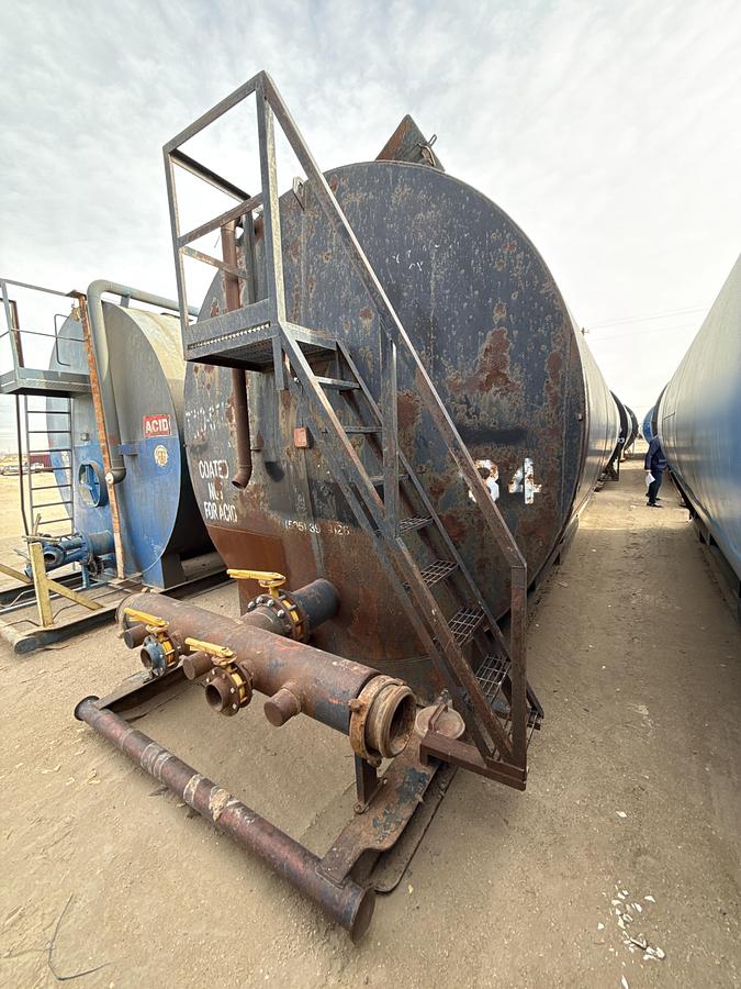 Used 2011 J&J Steel Frac Tanks