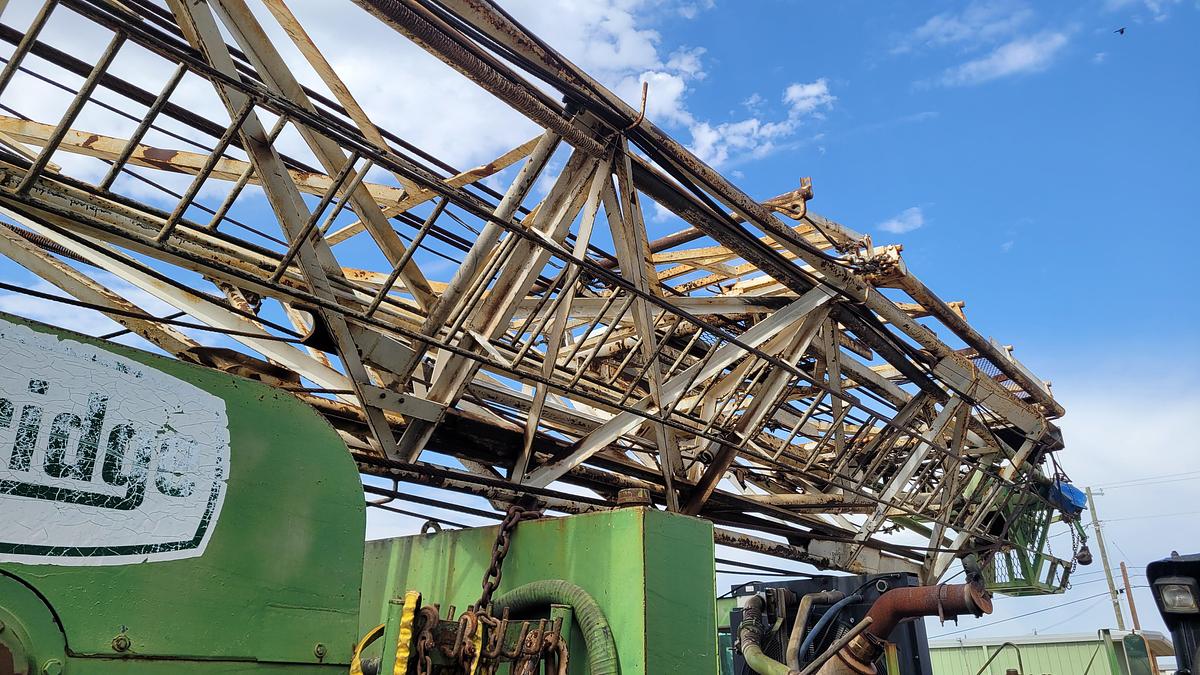 Used 1980 Franks 1287 Workover Rig