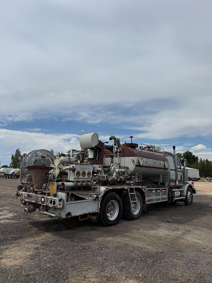 Used 2005 Western Star Cement Pumper