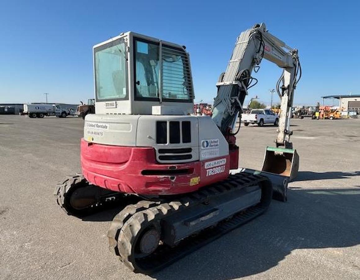 Used 2018 TAKEUCHI TB280FR