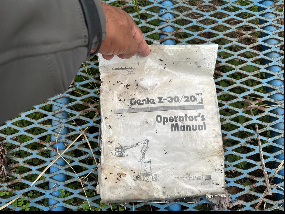 Used 2000 Genie Industries Z-30/20N