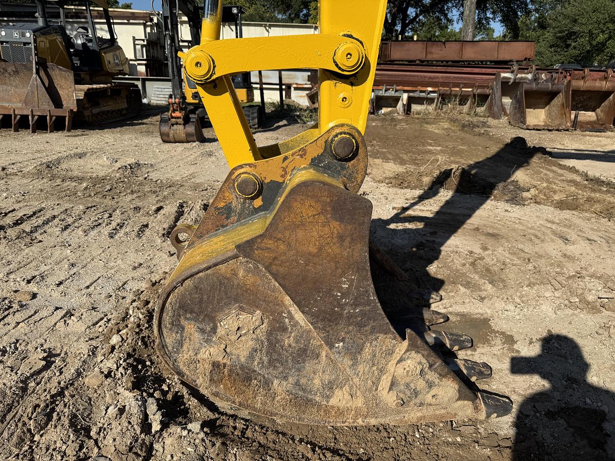 Used 2022 KOMATSU PC138-11