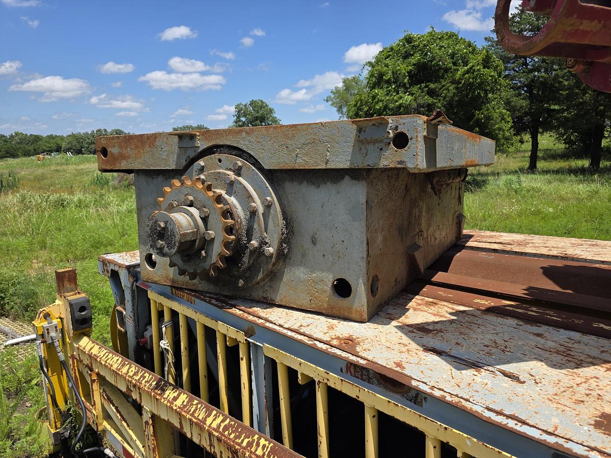 Used Skytop Brewster N-46 900 HP Drilling Rig