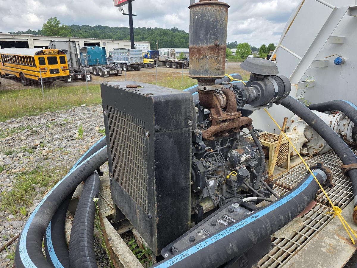 Used Baker Hughes 200 BBL Mix Plant
