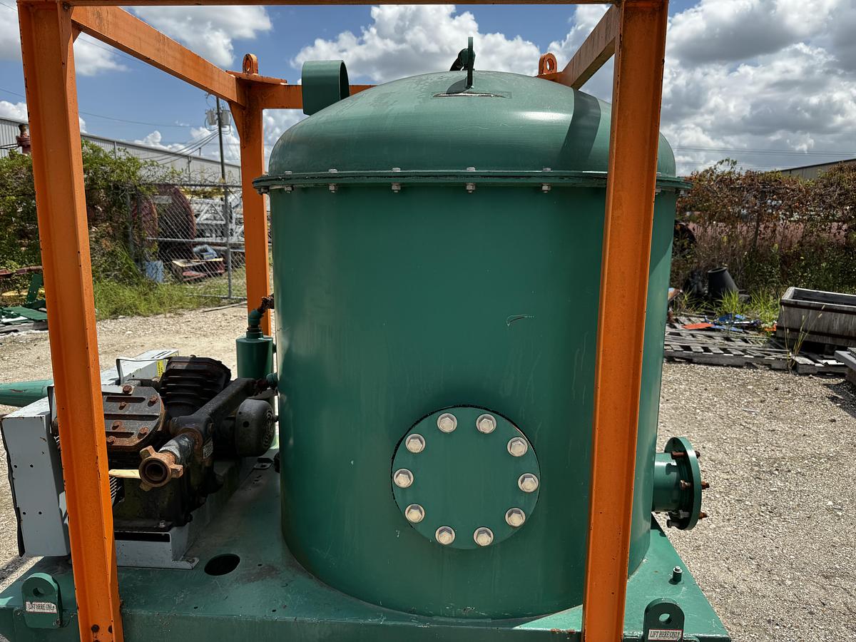 Used Derrick Vacu-Flo 1200 Vacuum Degasser