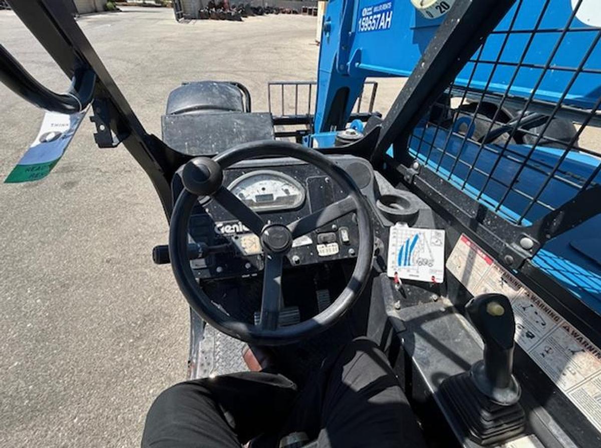 Used 2015 Genie GTH-636