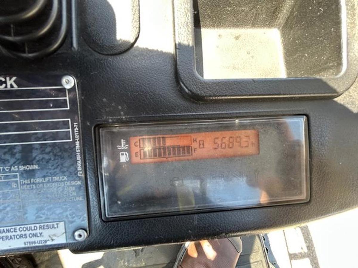 Used Toyota 8,000 Lbs warehouse forklift