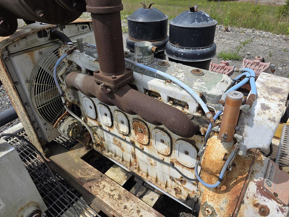 Used Baker Hughes 200 BBL Mix Plant