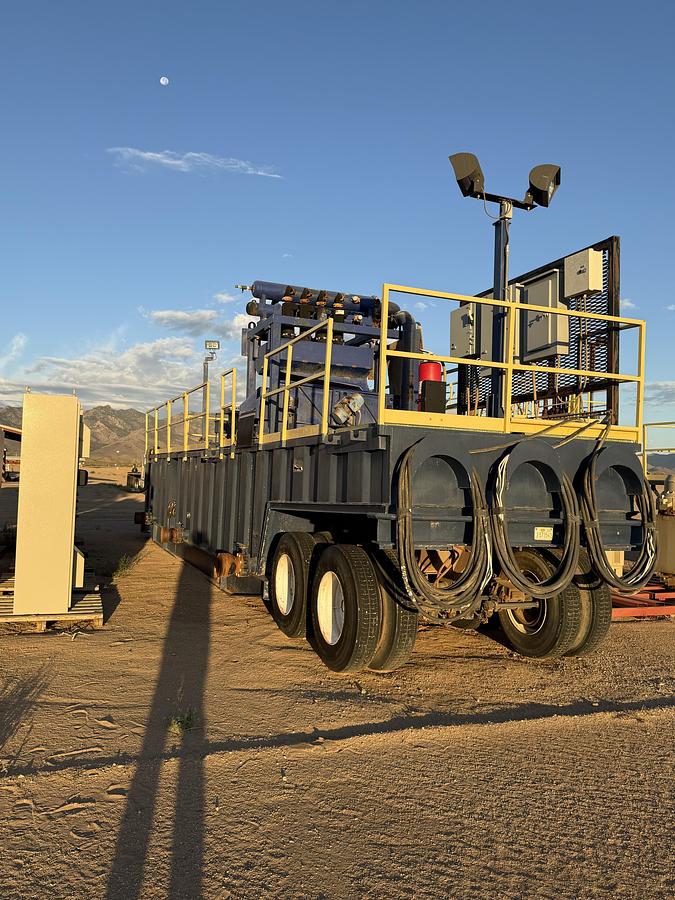 Used Hopper 102' X 260,000 #