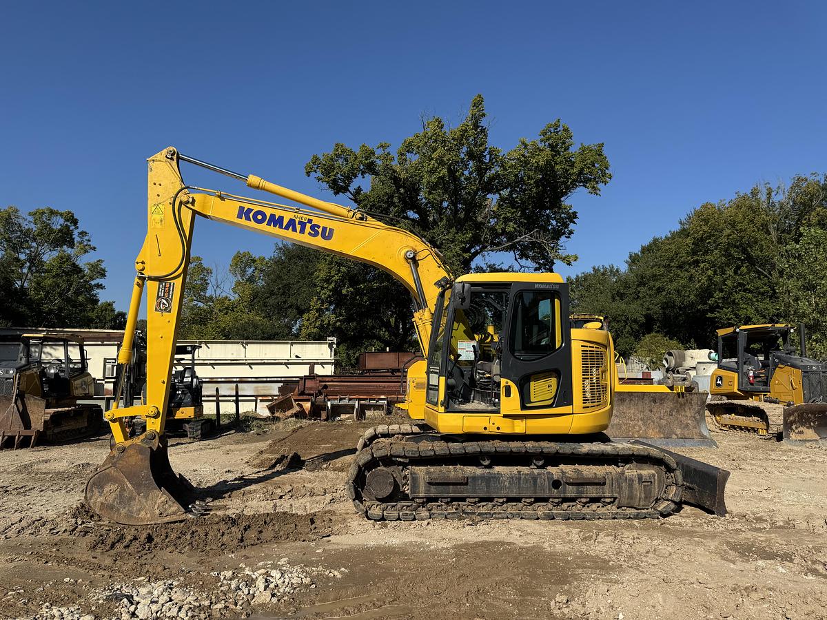 Used 2022 KOMATSU PC138-11