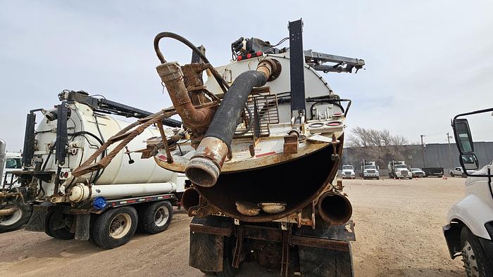 Used 2015 Guzzler Vacuum Excavator Truck