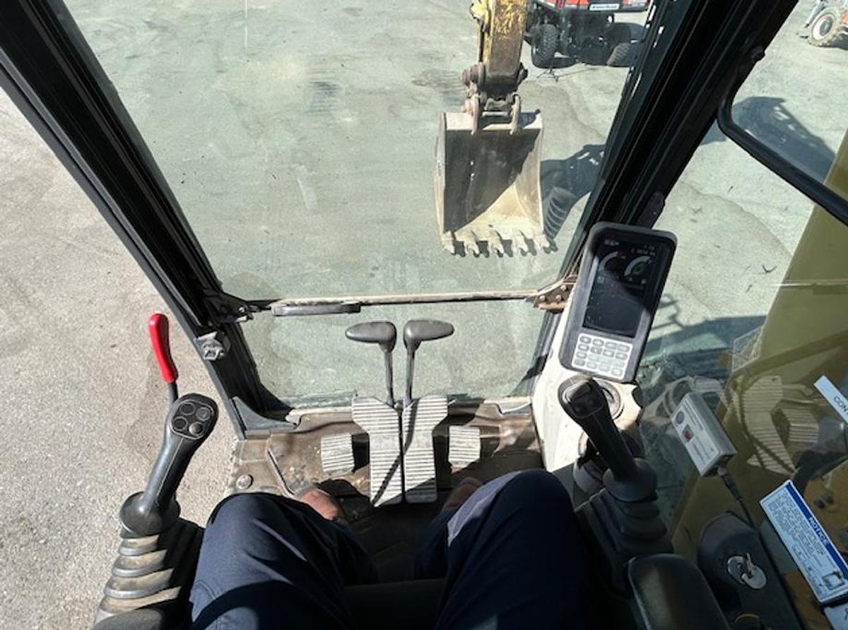 Used 2019 KOBELCO SK210LC-10