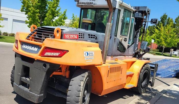 Used Doosan D160S-7 36,000 LBS forklift