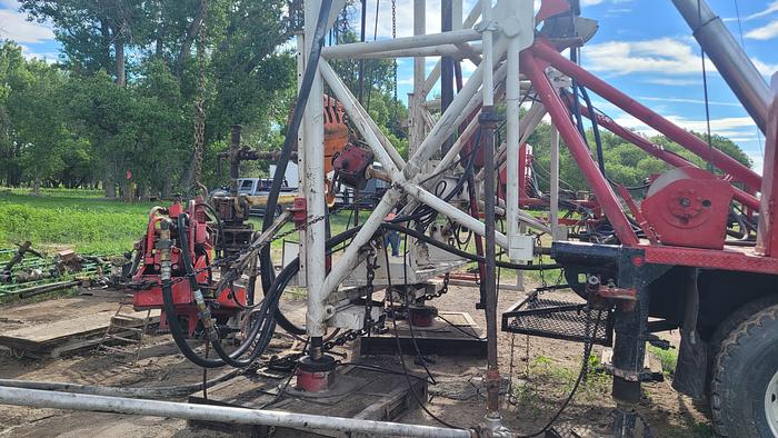 Used Franks 400 Workover Rig