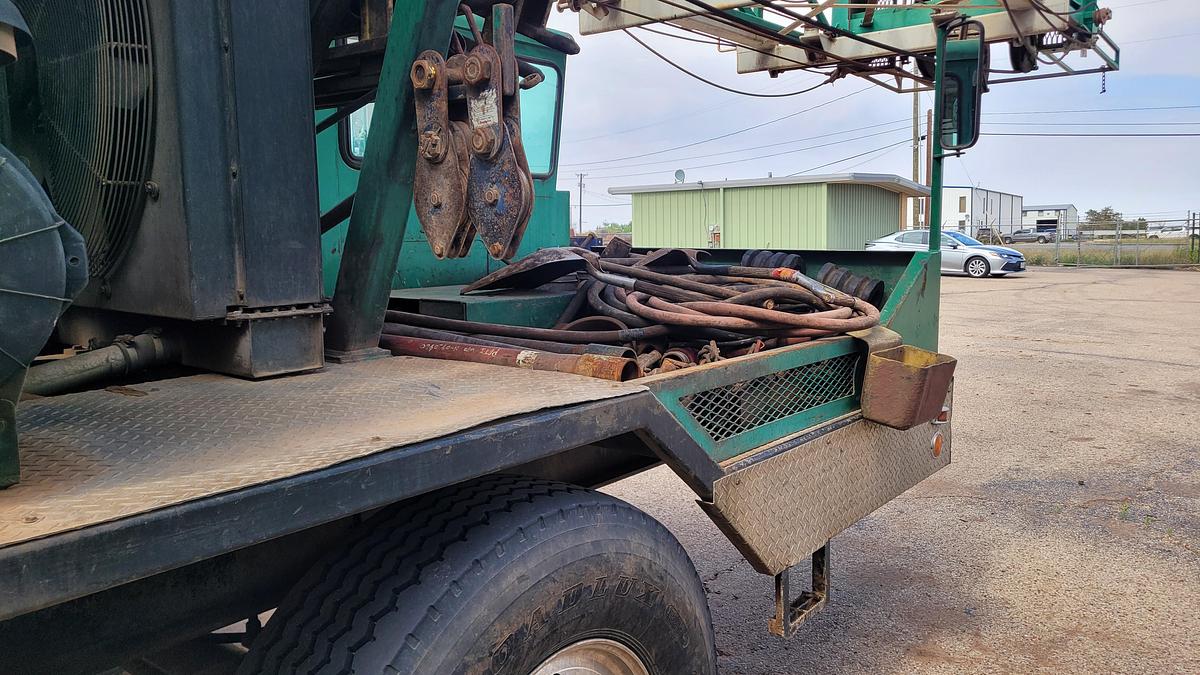 Used 2013 Rig Works Mustang 550 Workover Rig