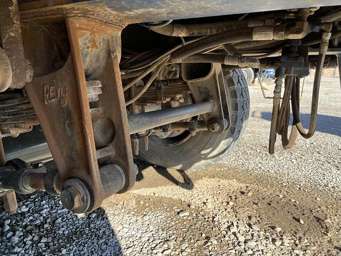 Used 2006 SJ Petro XJ400 Workover Rig