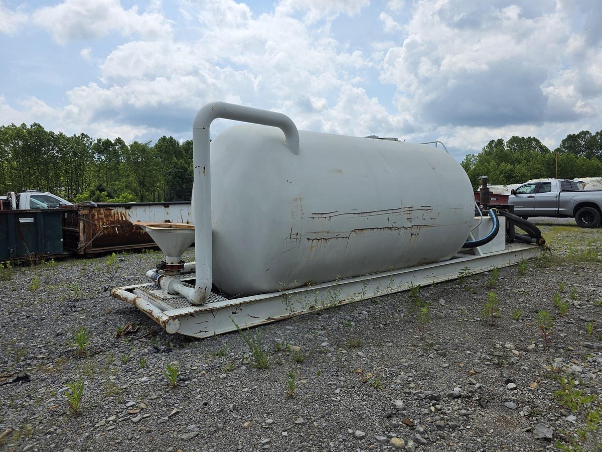 Used Baker Hughes 200 BBL Mix Plant