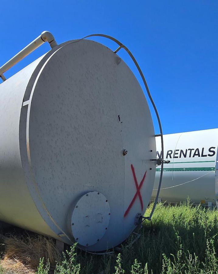 Used Strad 400 BBL Vertical Tank