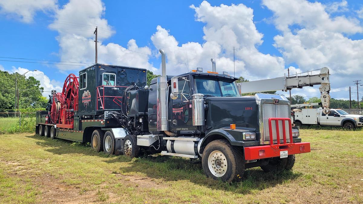 Used 2003 NOV Hydra Rig Coiled Tubing Unit