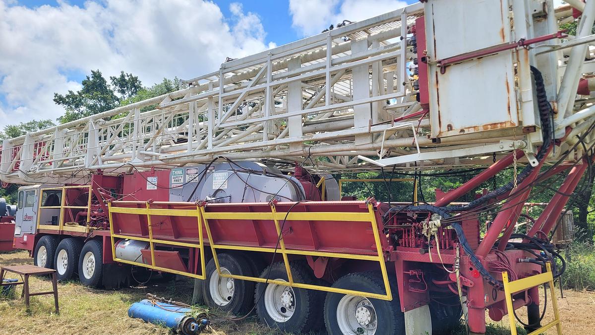 Used 2005 Lanco 750 Workover Rig