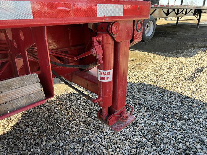 Used 2013 Hawker Pipe Handler