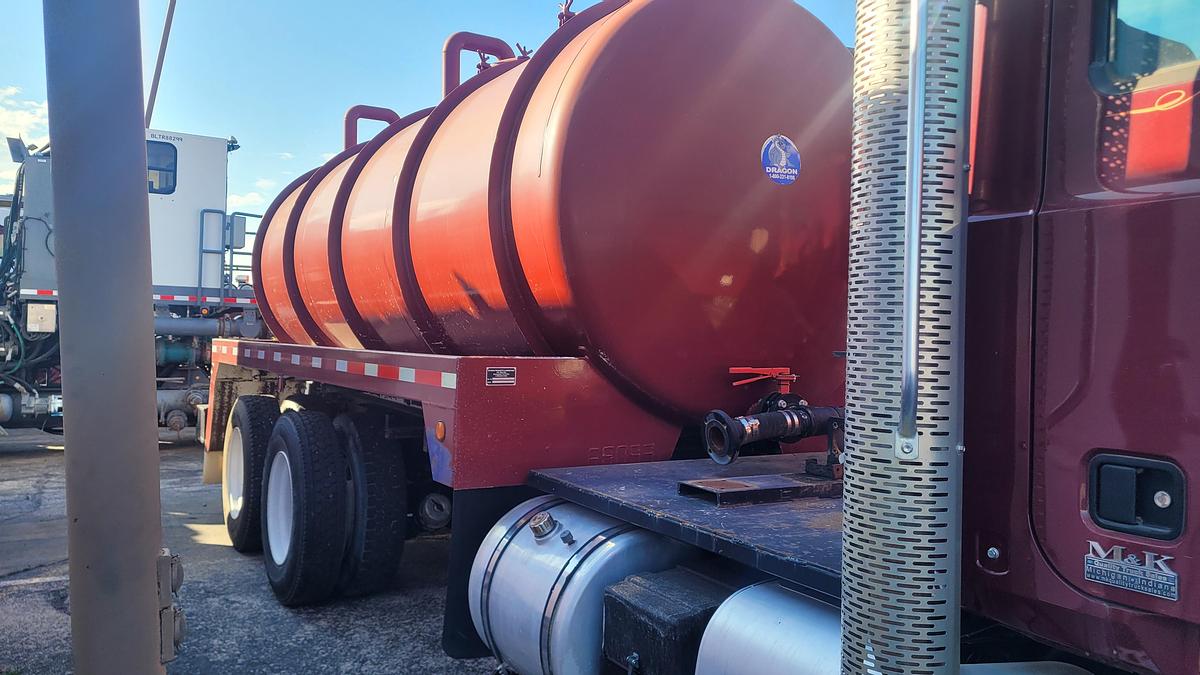 Used 2013 Mack Granite GU813 Vacuum Truck