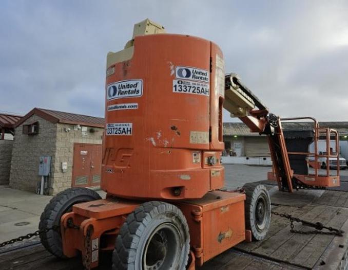 Used JLG Electric 30ft boom