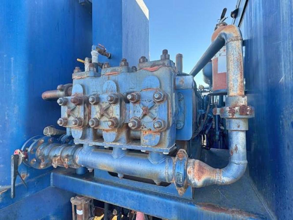 Refurbished 2005 Chandler Hot Oiler Truck