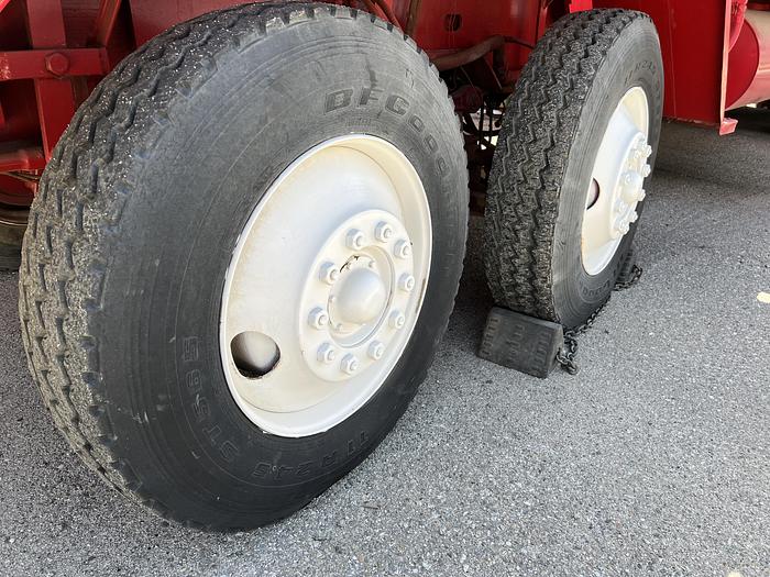 Used 1982 Franks Explorer 300 Carrier