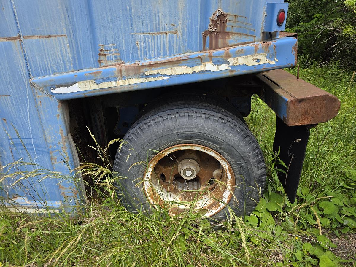 Used Valmont Frac Tanks