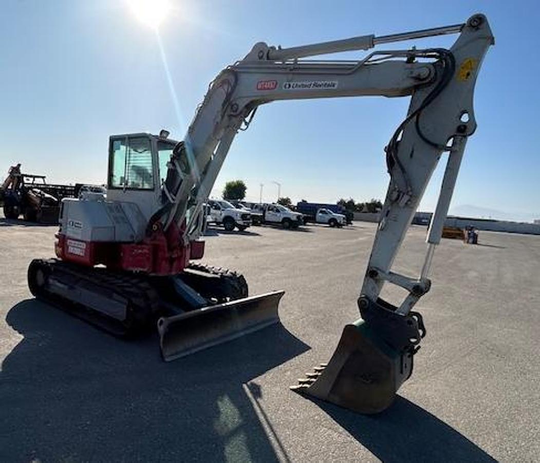 Used 2018 TAKEUCHI TB280FR