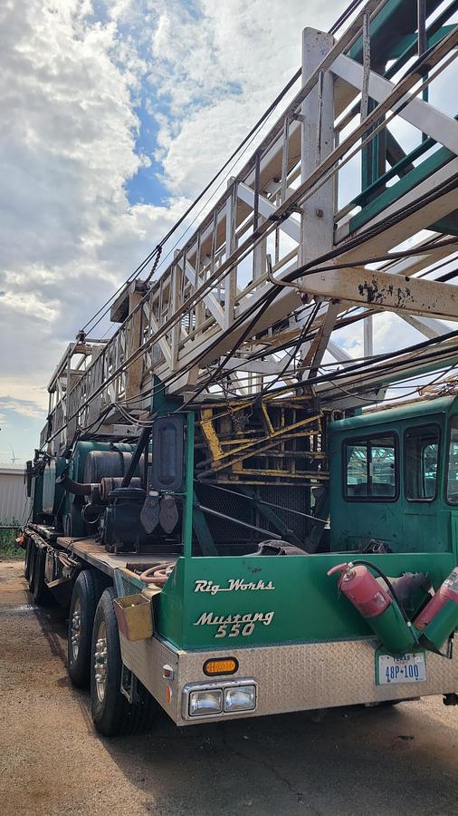 Used 2013 Rig Works Mustang 550 Workover Rig