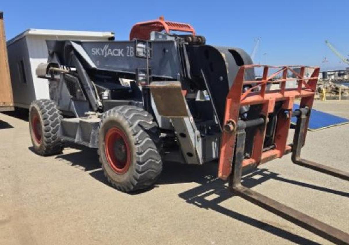 Used 2016 Skyjack ZB2044 Variable-Reach Forklift (20,000 lb, 44’10”)