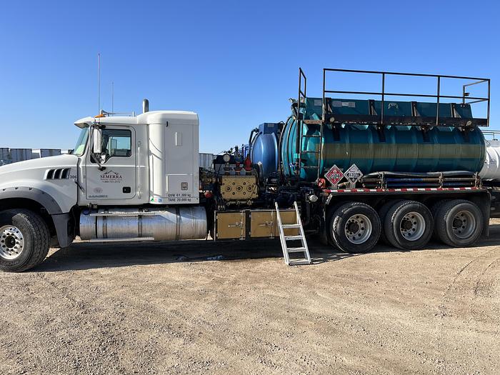 Used 2014 Mack Kill Truck