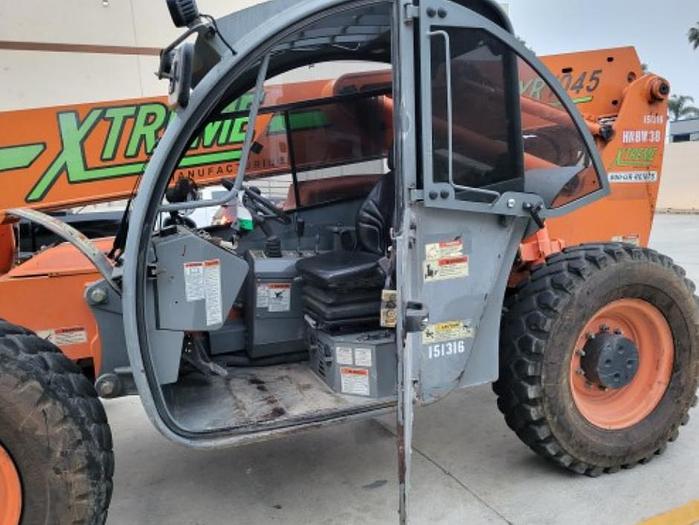 Used Reach lift 10,000 Lbs XTREME 10K