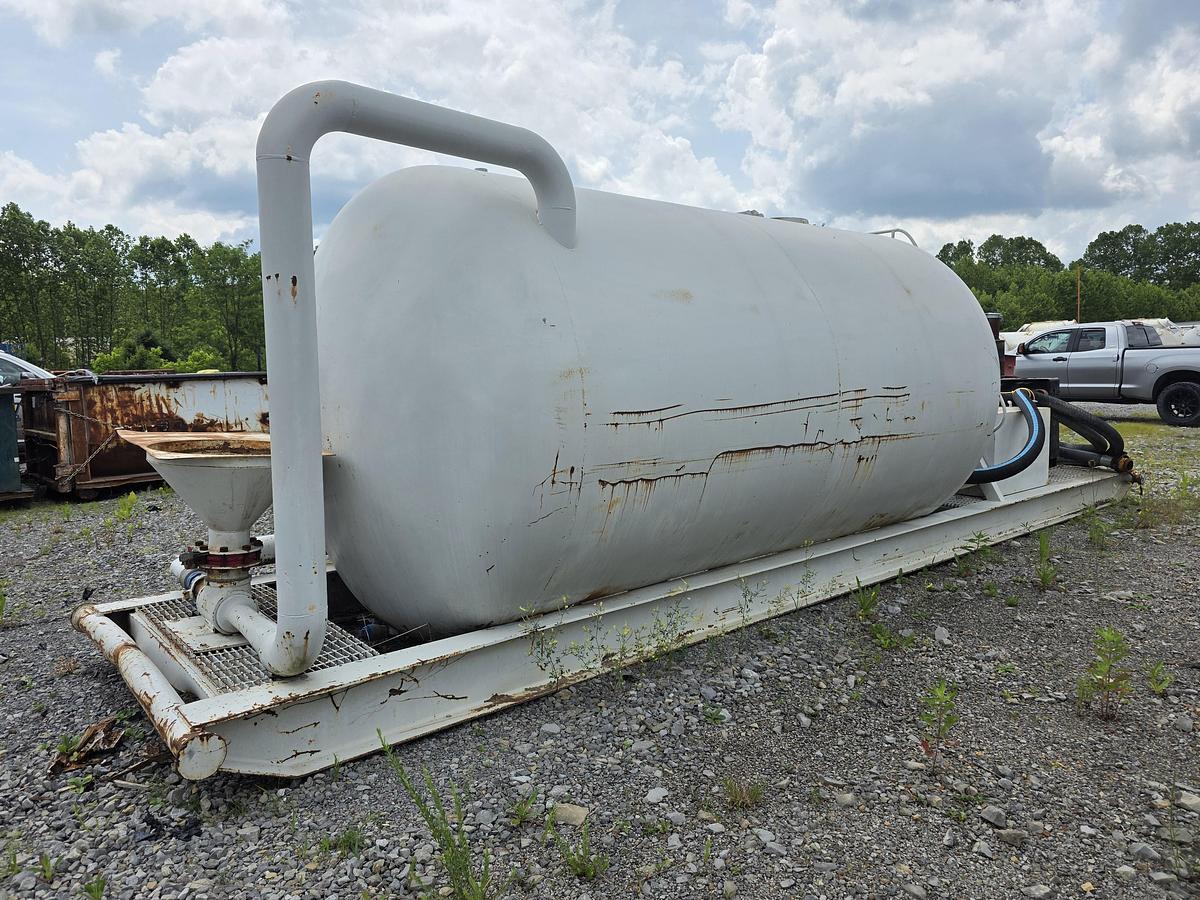 Used Baker Hughes 200 BBL Mix Plant
