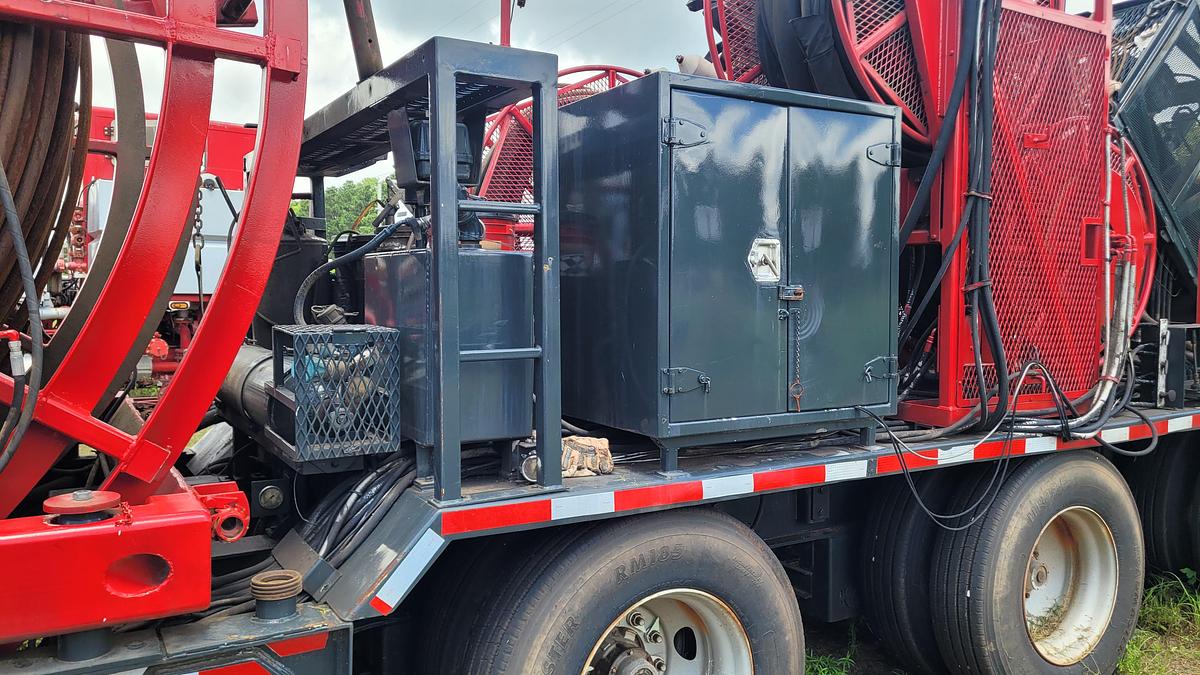 Used 2003 NOV Hydra Rig Coiled Tubing Unit