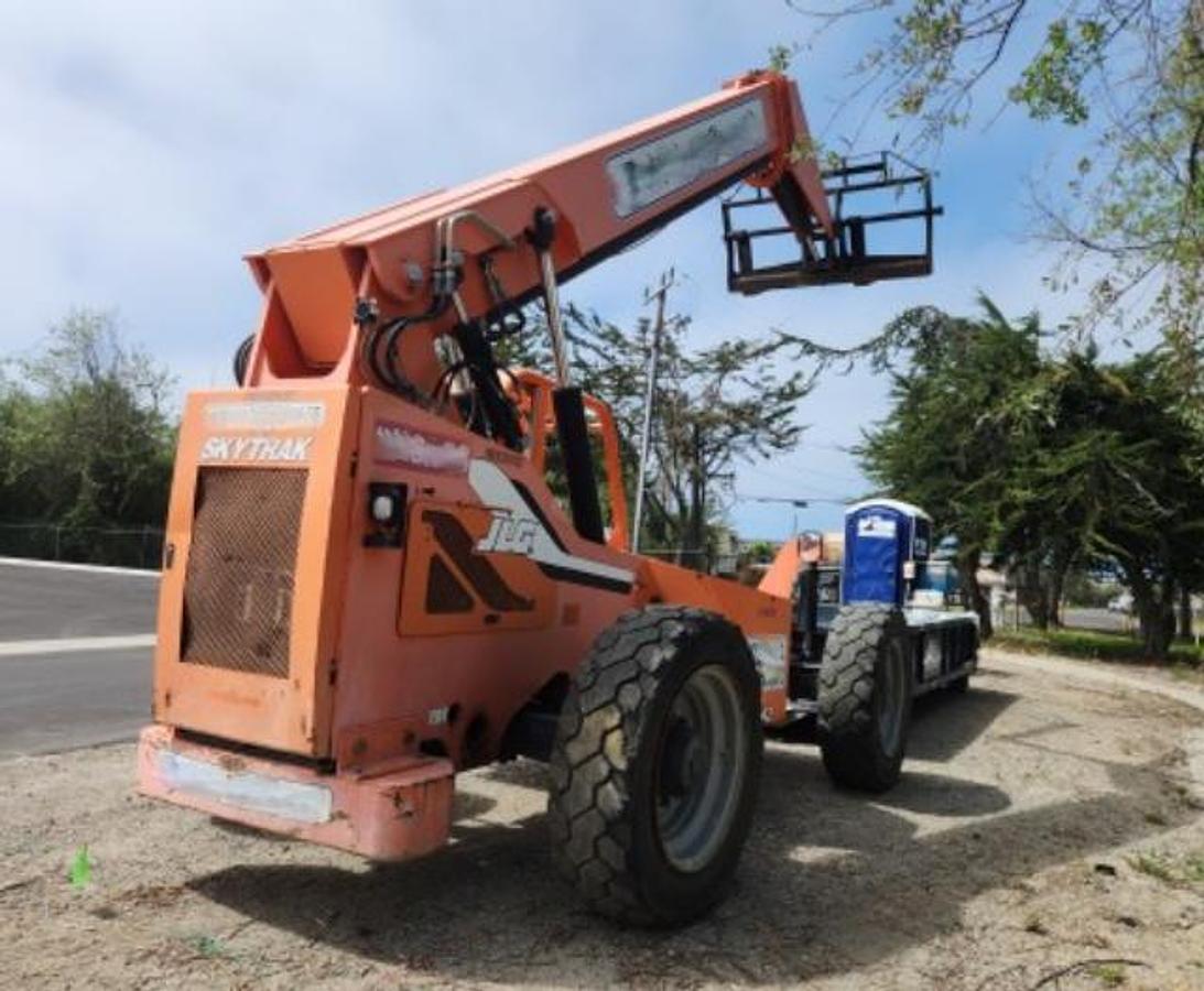 Used 2015 SKY TRAK 6042