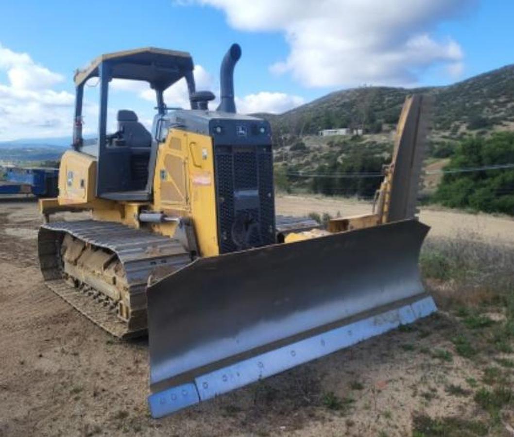 Used 650K John deere crawler dozer