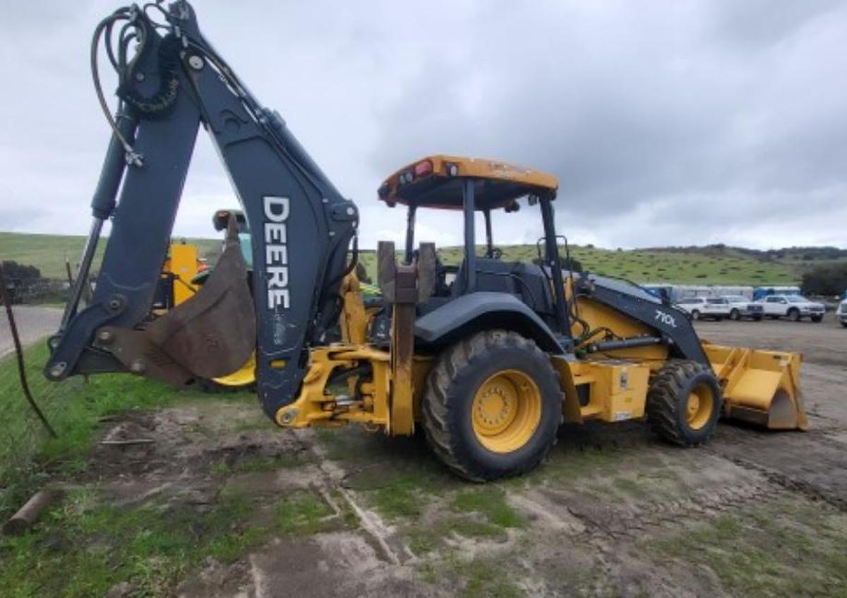 Used John Deere 710L Backhoe