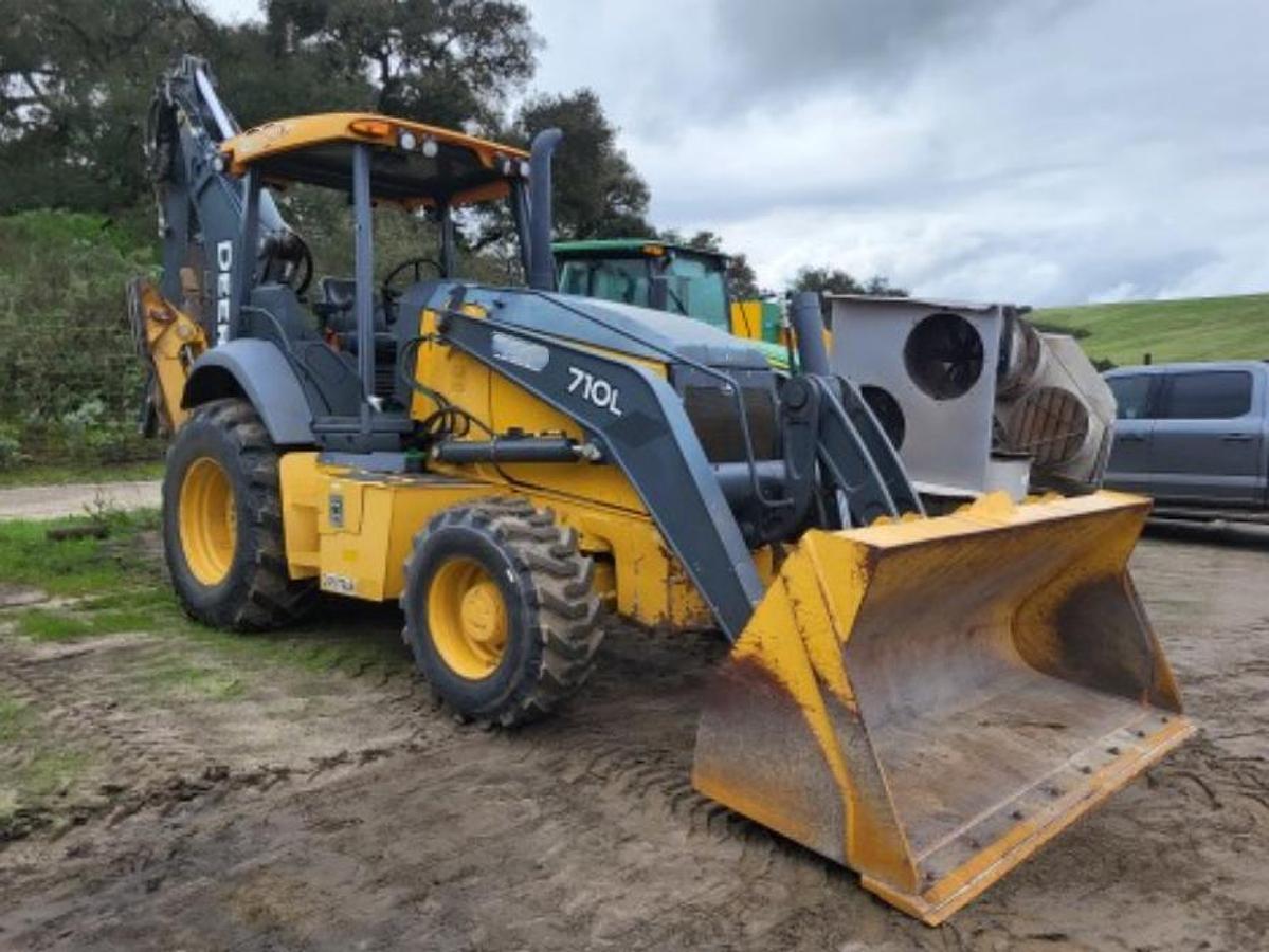 Used John Deere 710L Backhoe