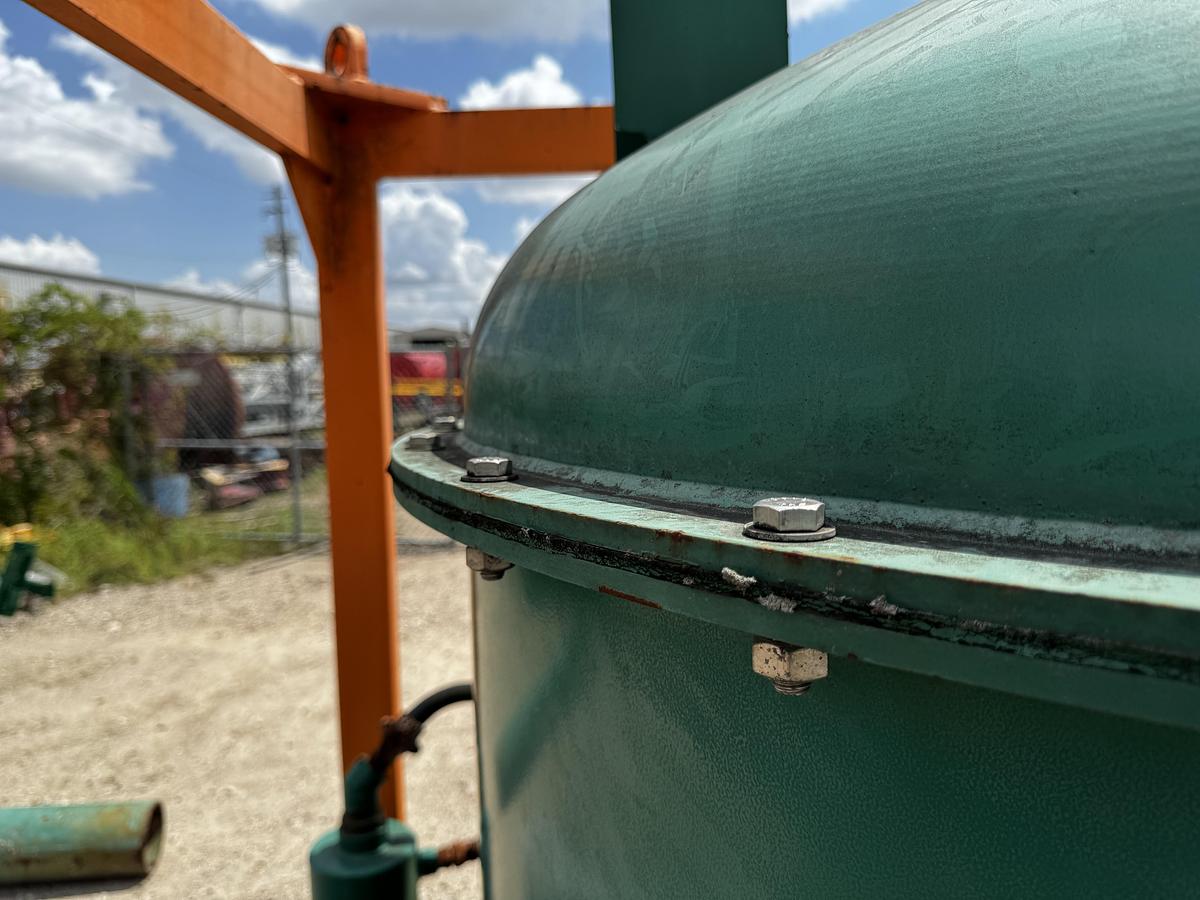 Used Derrick Vacu-Flo 1200 Vacuum Degasser