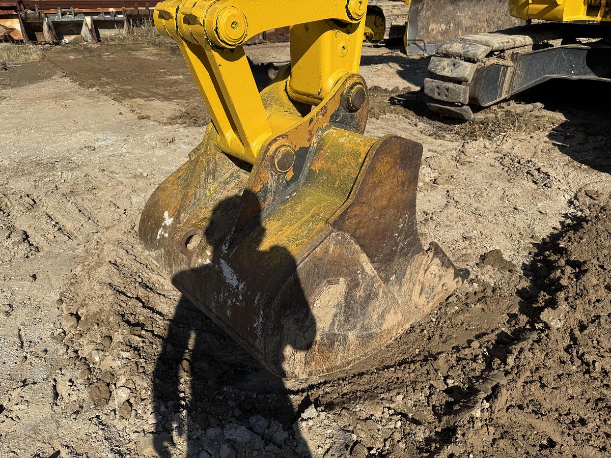 Used 2022 KOMATSU PC138-11