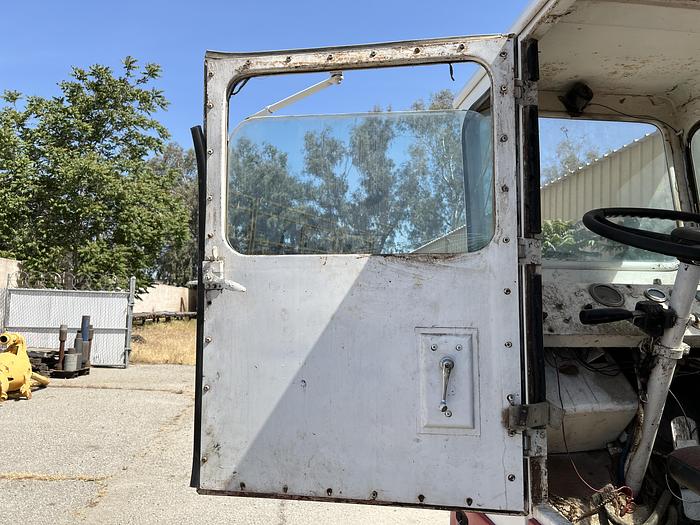 Used 1982 Franks Explorer 300 Carrier