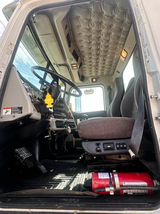 Used 2020 Truvac HXX Vacuum Excavator Truck