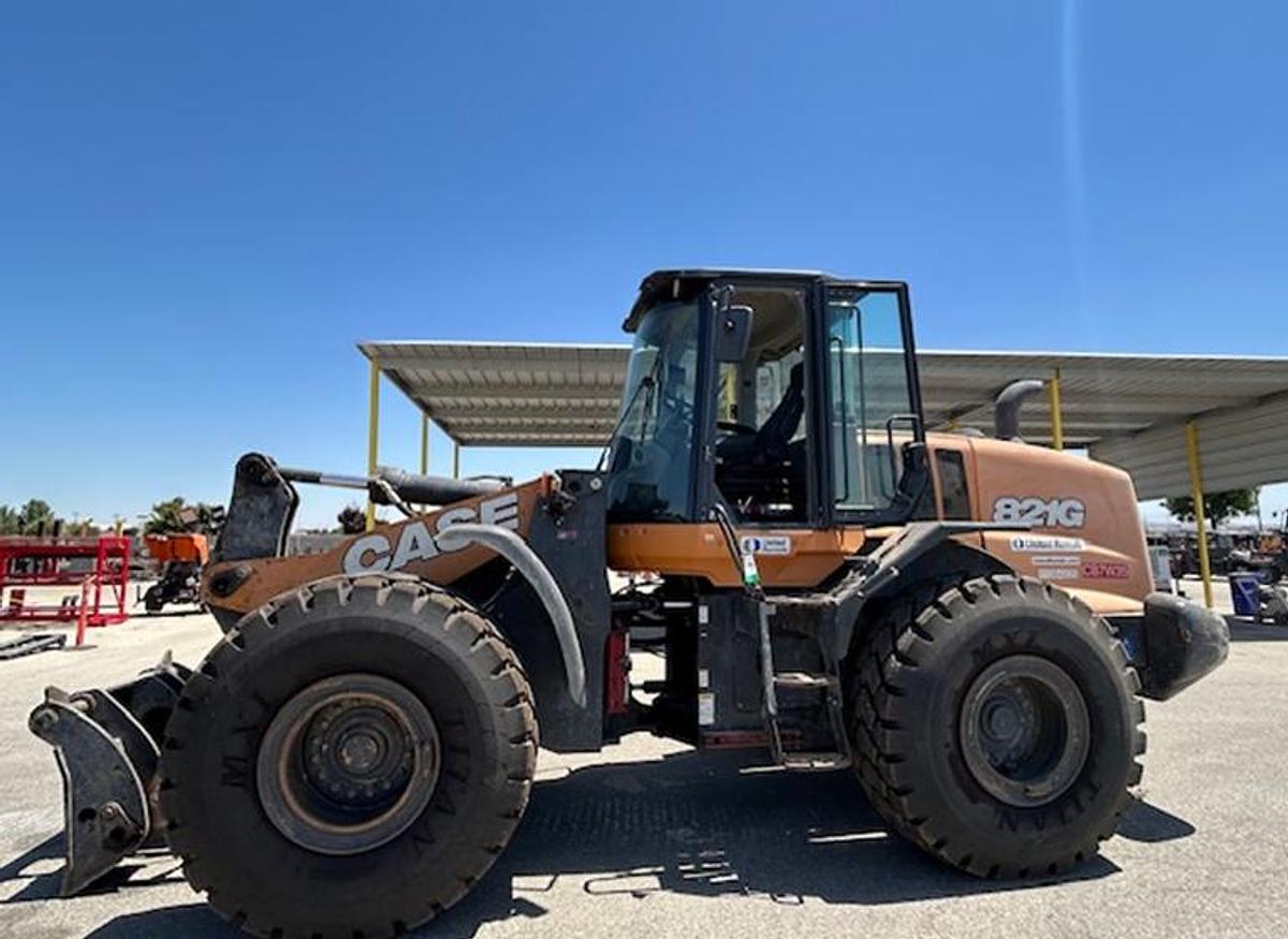 Used 2020 Case 821G wheel loader