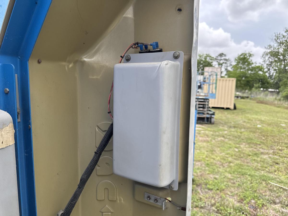 Used 2000 Genie Industries Z-30/20N