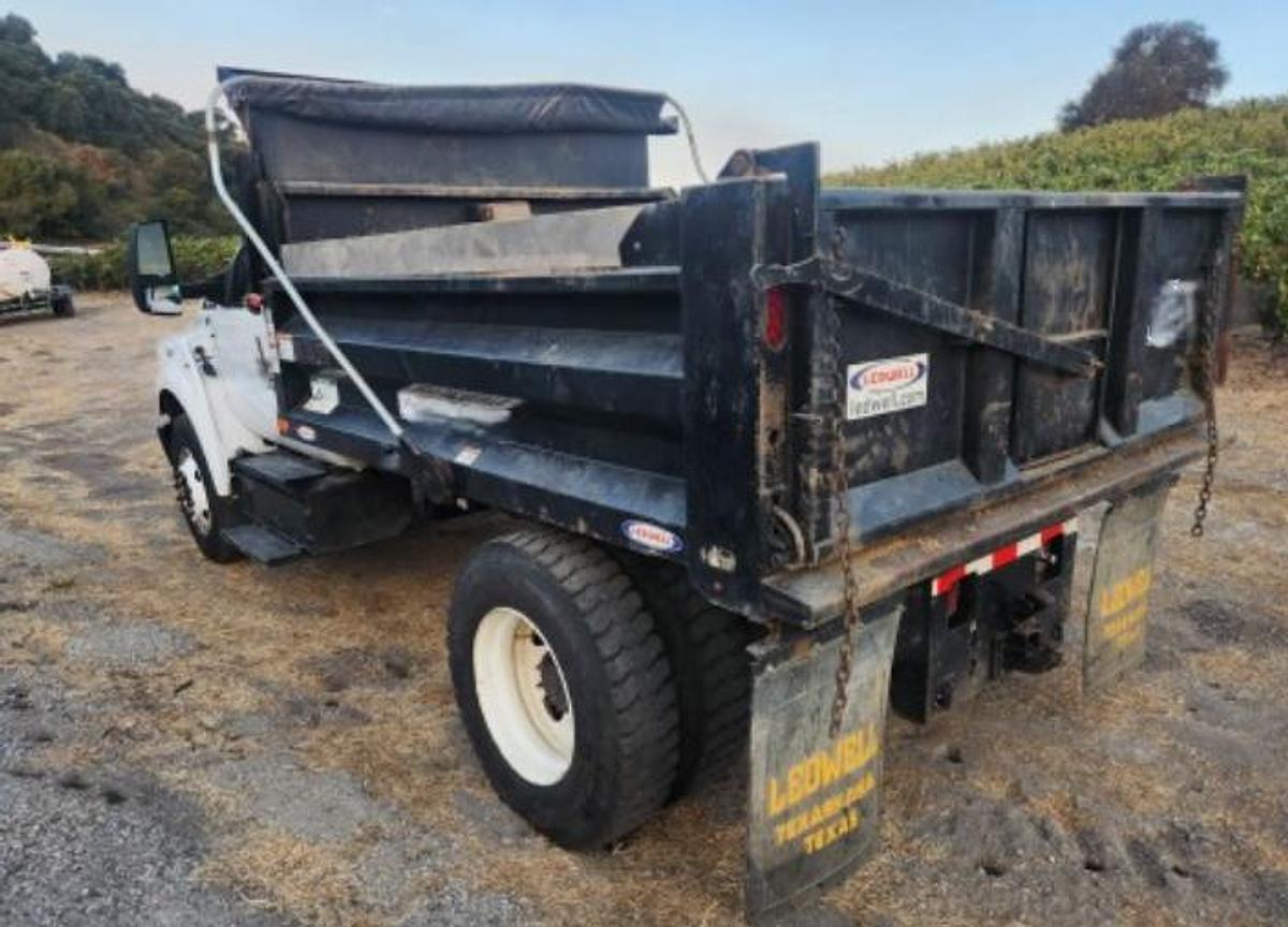 Used 2019 Ford F-750 Dump truck