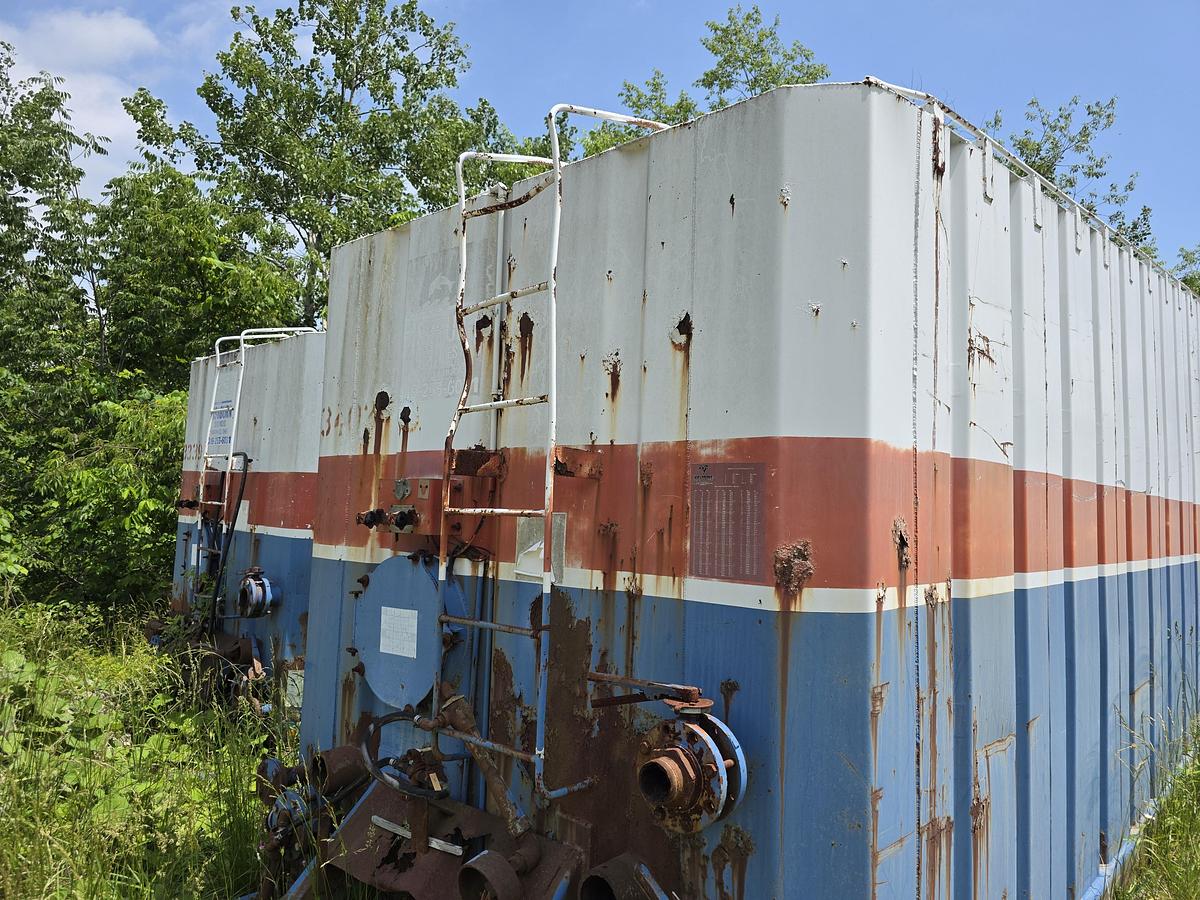 Used Valmont Frac Tanks